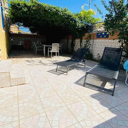 Chantal Proche Centre / Piscine / Clim / Parking Frontignan