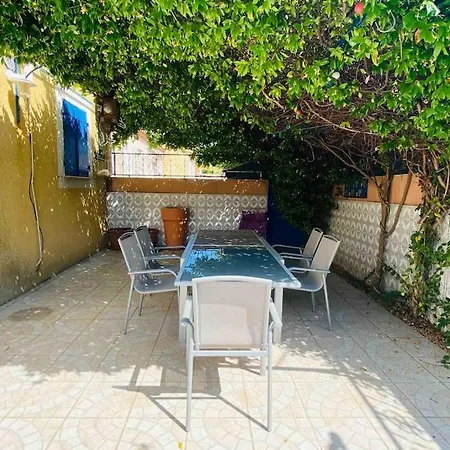 Chantal Proche Centre / Piscine / Clim / Parking * Frontignan