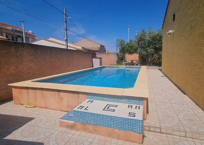 Chantal Proche Centre / Piscine / Clim / Parking Frontignan